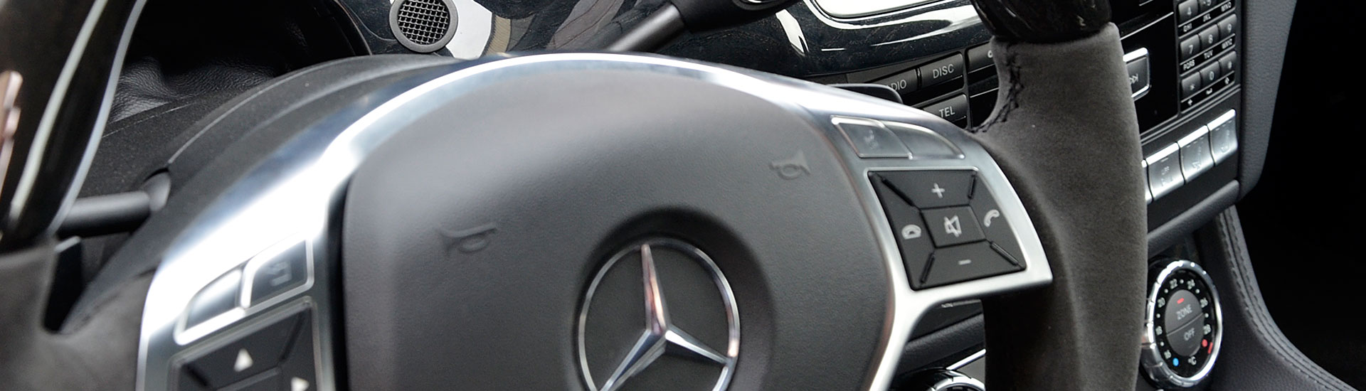 C218 X218 CLS Shooting Brake Mercedes Tuning AMG Interieur Carbon Leder