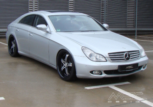 W219 CLS Mercedes Tuning AMG Bodykit Felgen Auspuff Spurverbreiterung Carbon