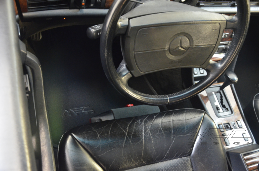 W126 S SE SEL SEC Armaturenbrett Dashboardcover Teppich NEU » Mercedes  Teile online kaufen